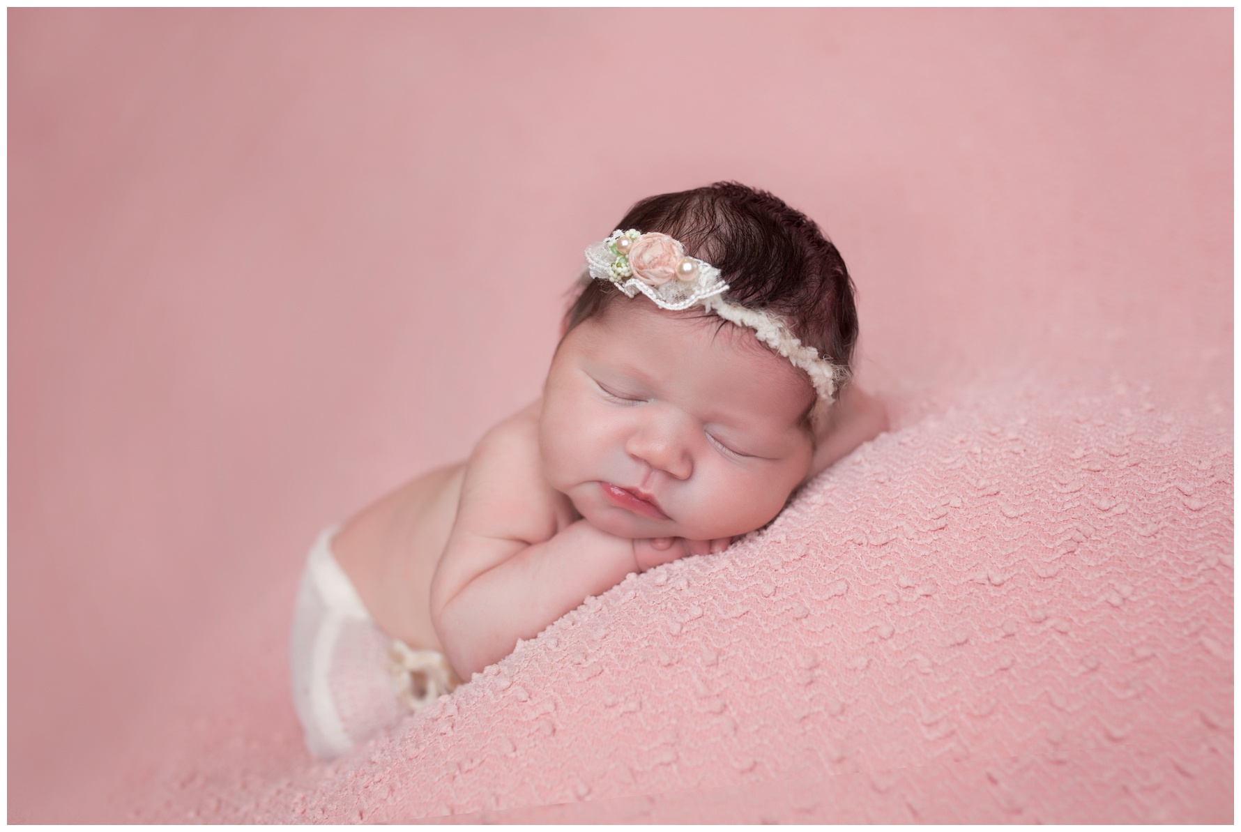 newborn baby photographer charlotte