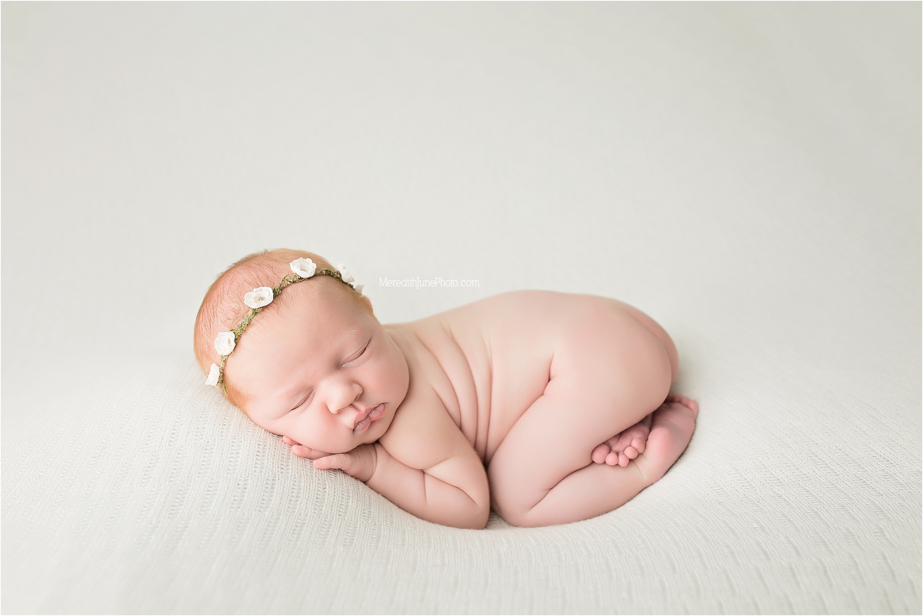 creative newborn posing | charlotte nc newborn photography