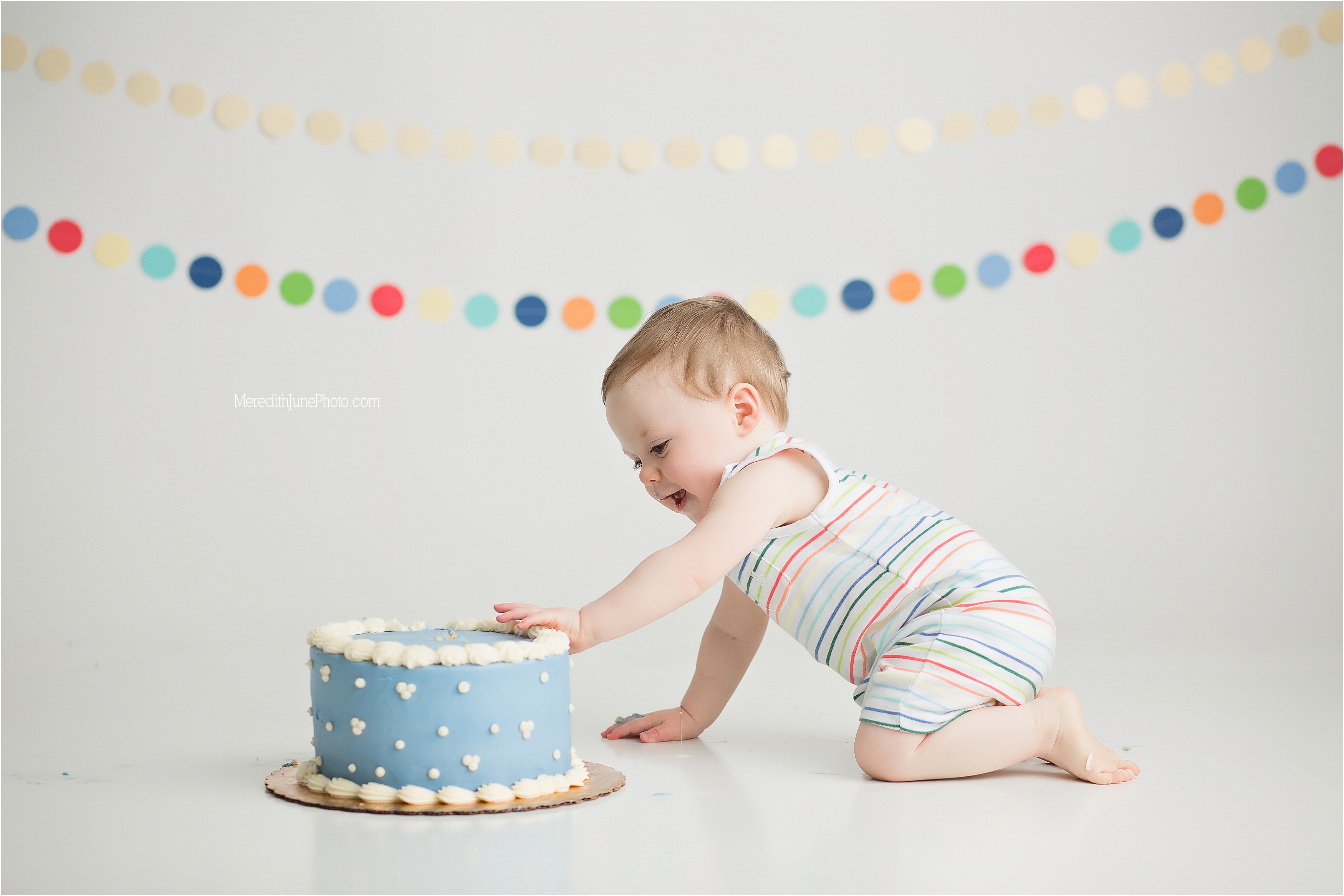 baby boy cake smash photo session