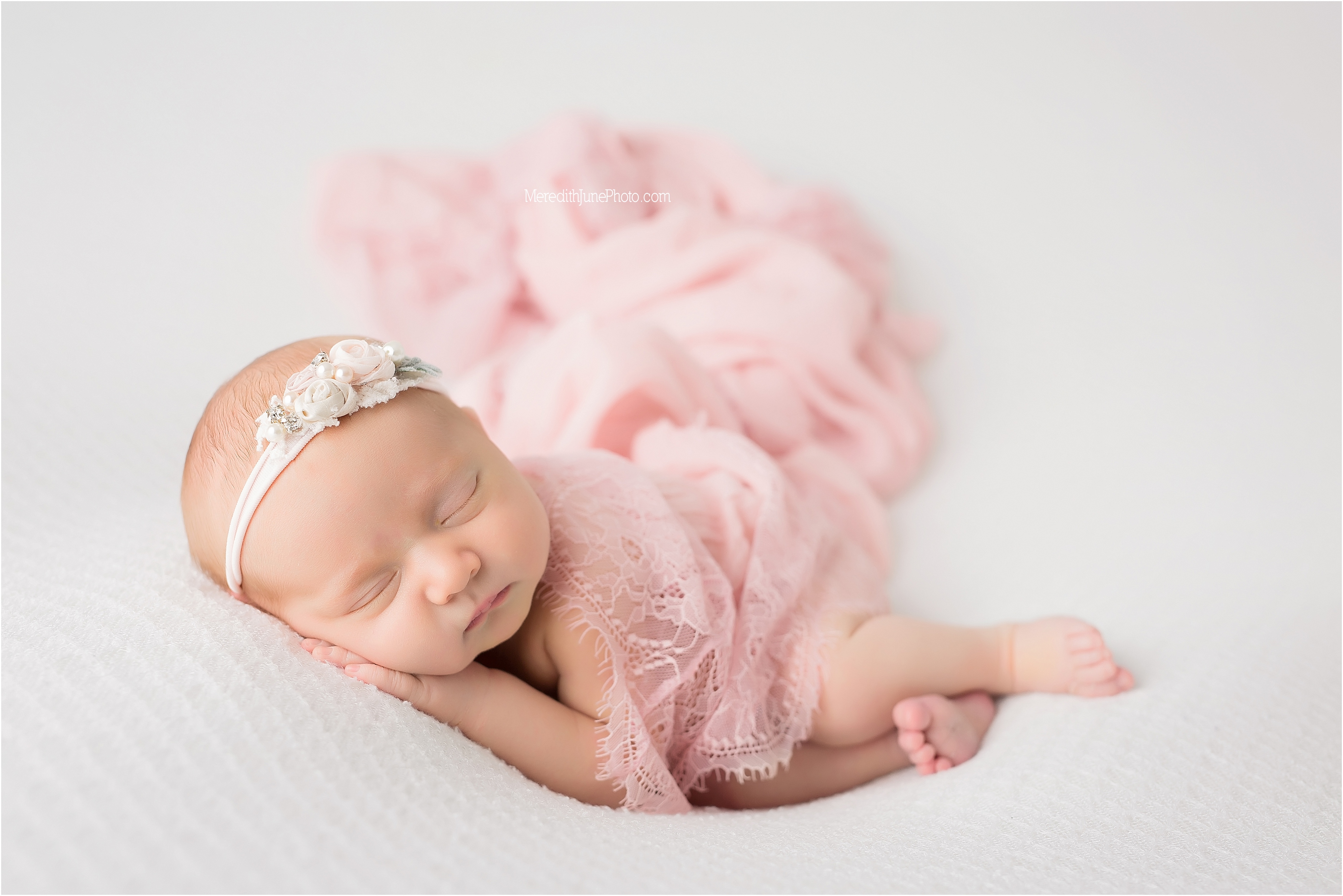 Newborn and family mini session for baby girl