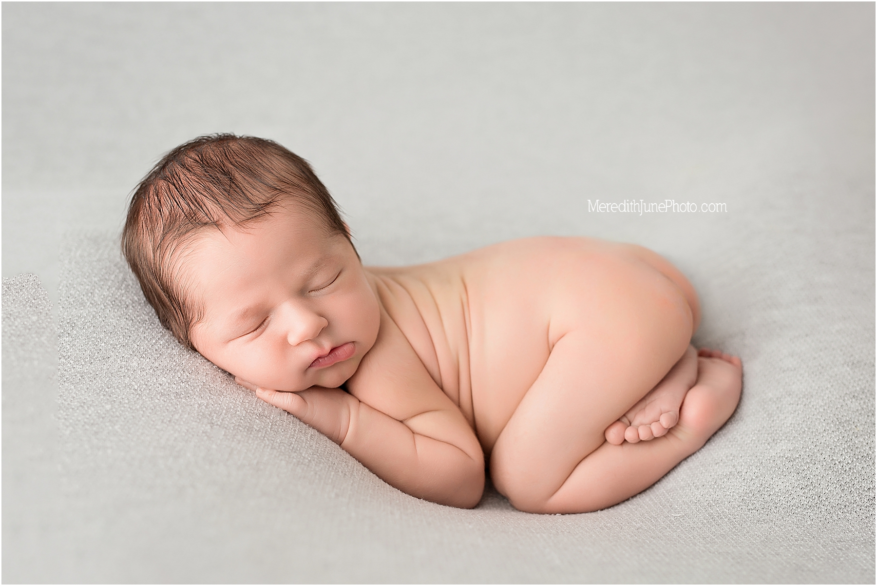 Newborn portraits for baby hayes