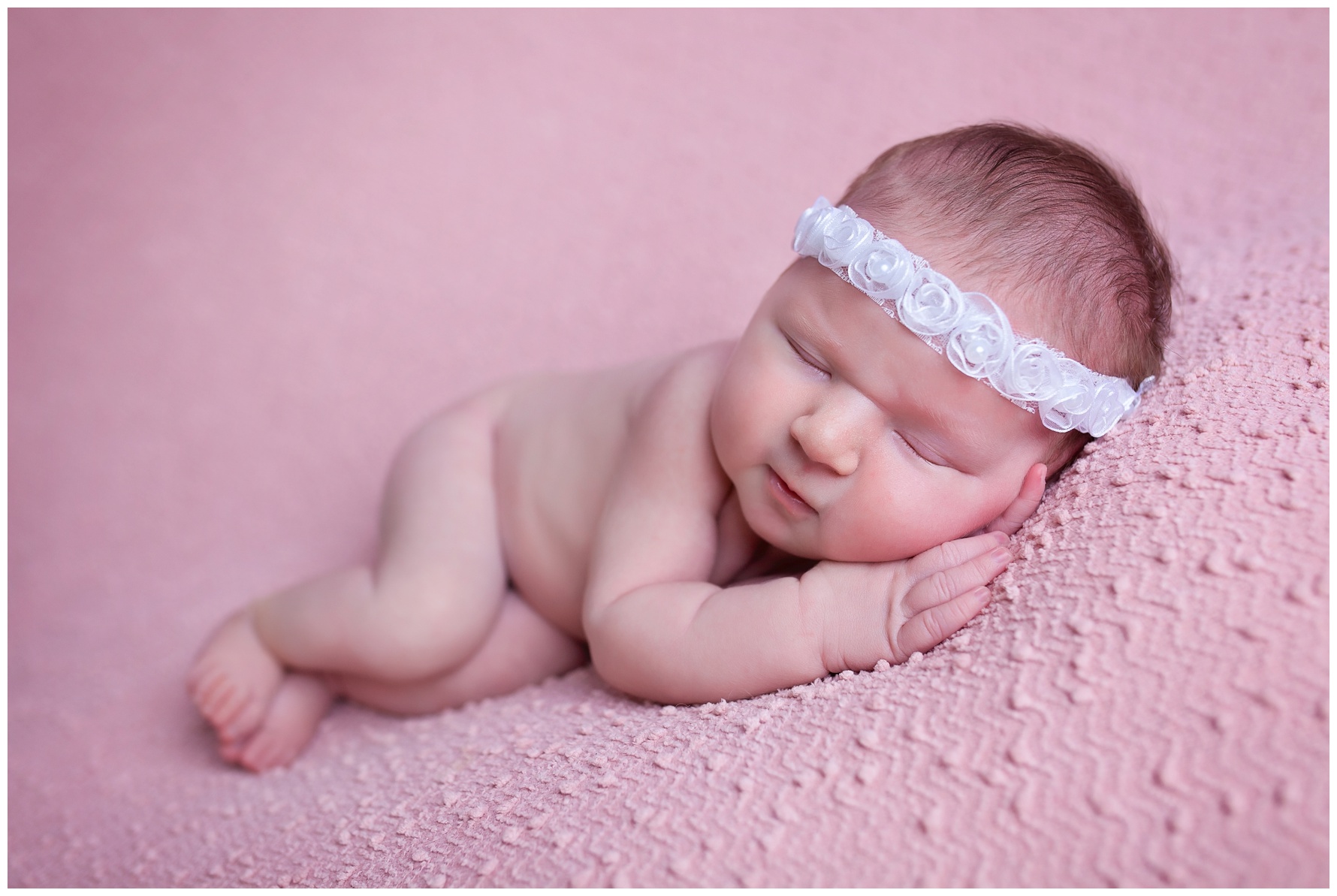 Newborn baby photographer Charlotte
