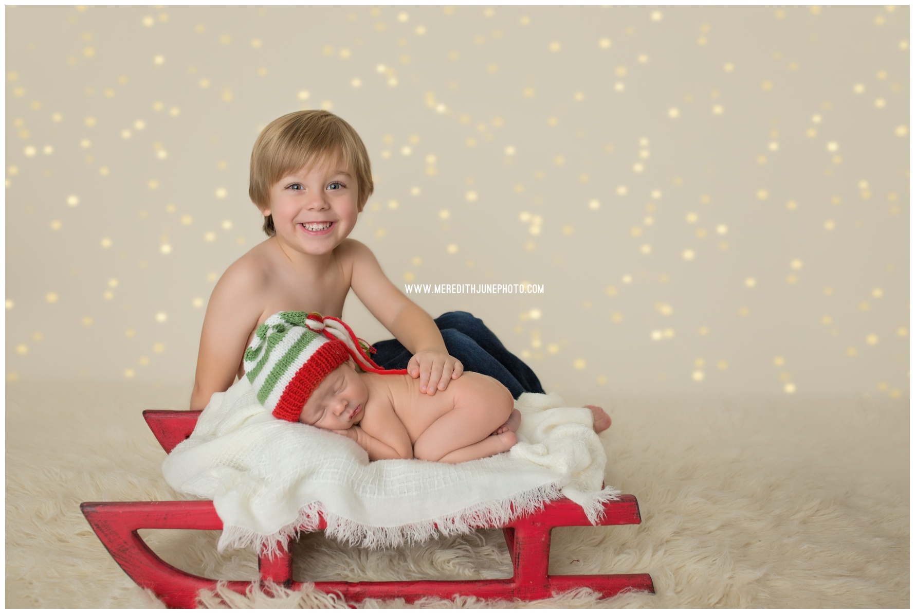 newborn with brother christmas pictures
