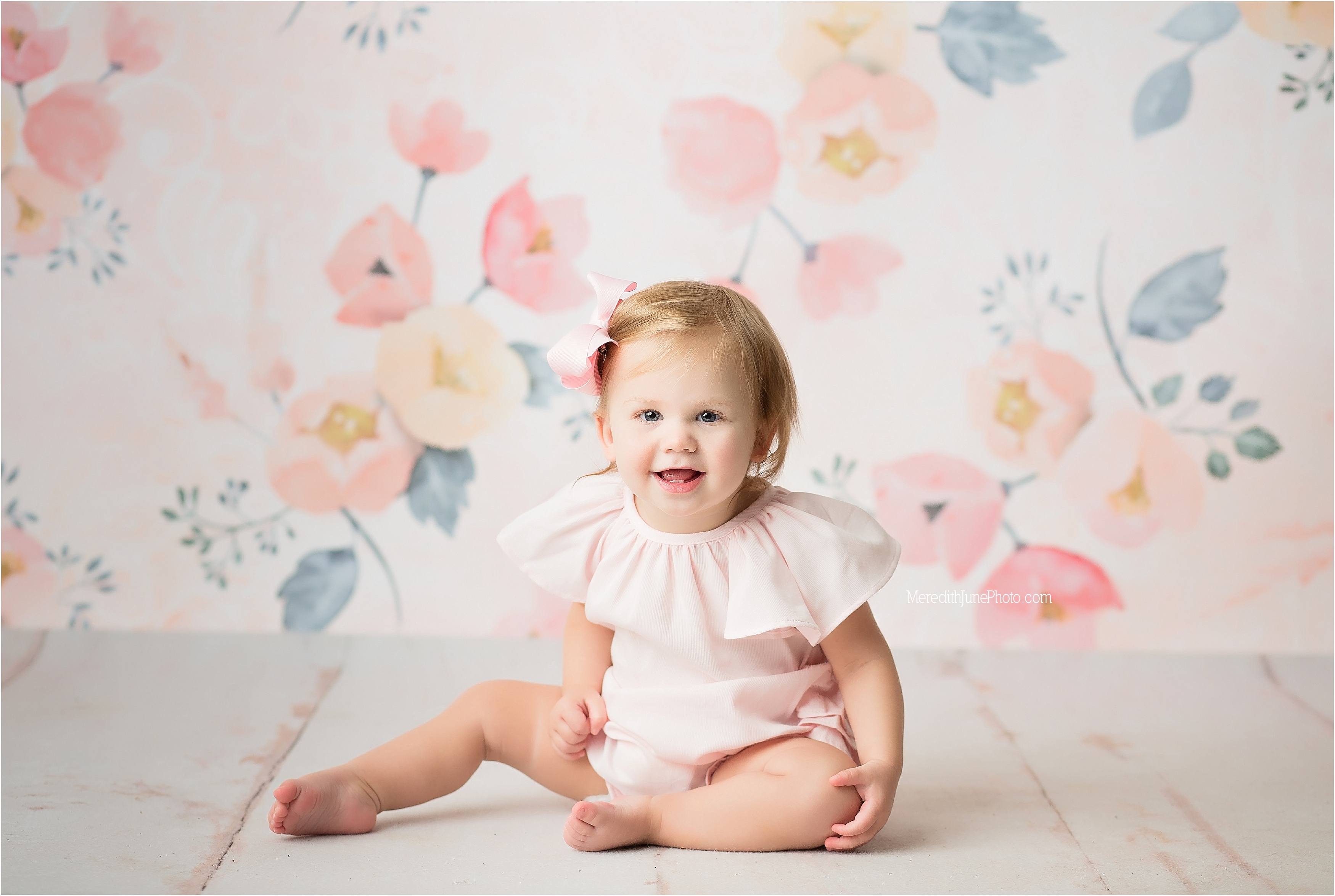 one year baby photos | baby girl posing ideas