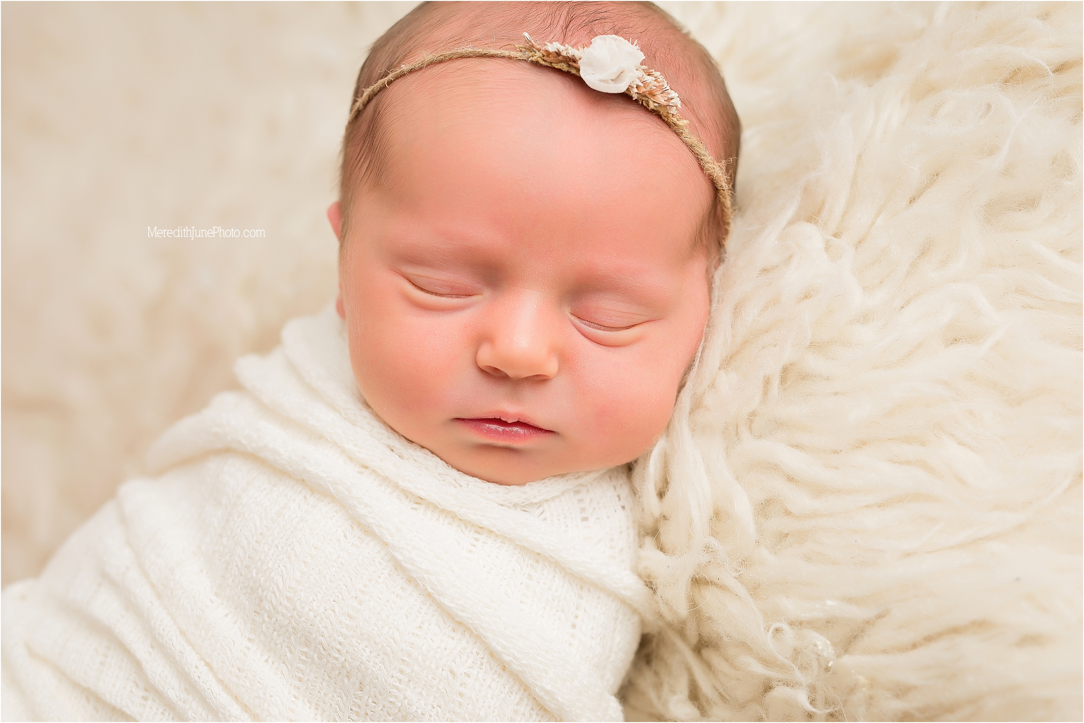 Adalyn's newborn session at Meredith June Photography 