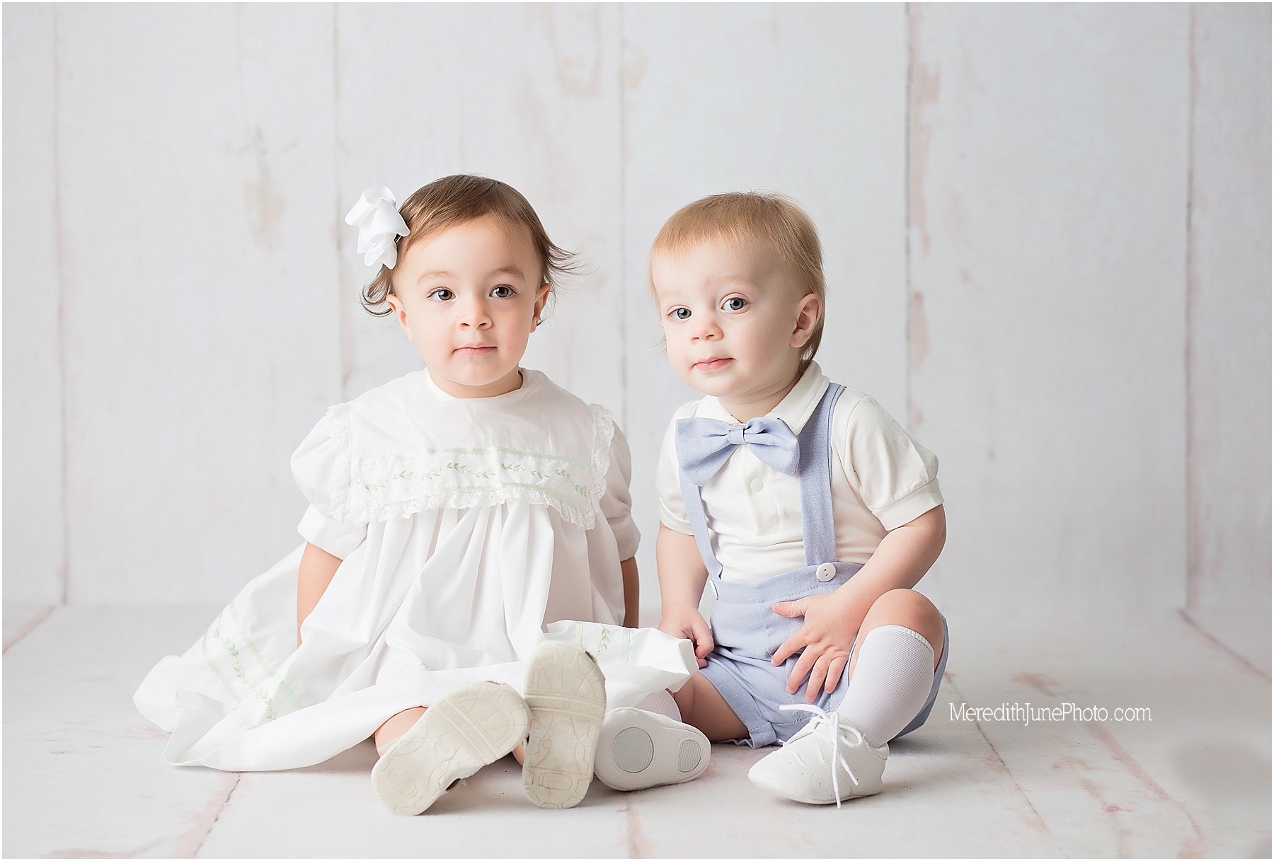 Maxwell and his sister during one year session
