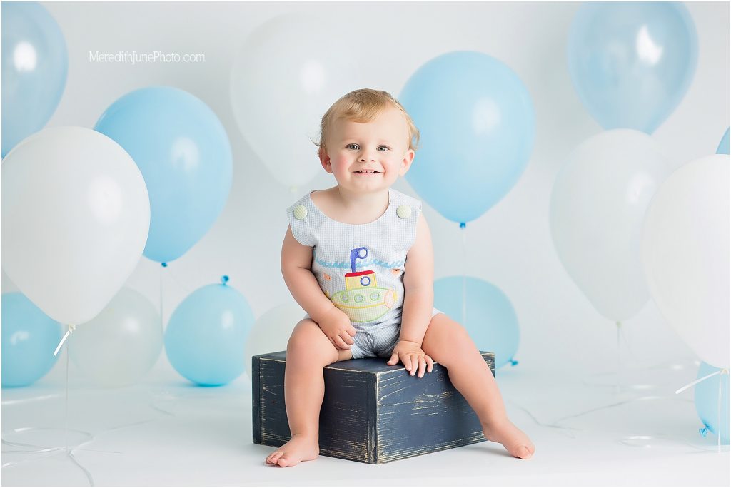 light bright and airy first birthday session