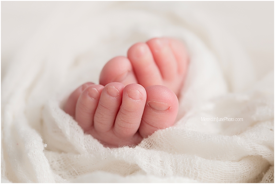 newborn baby detail photos