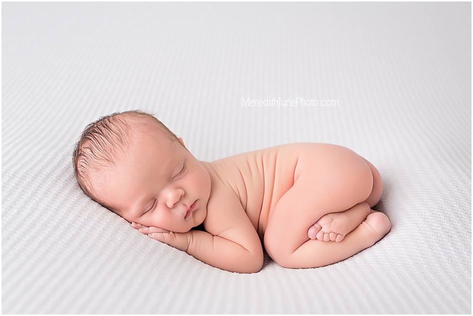 newborn and infant photographer 