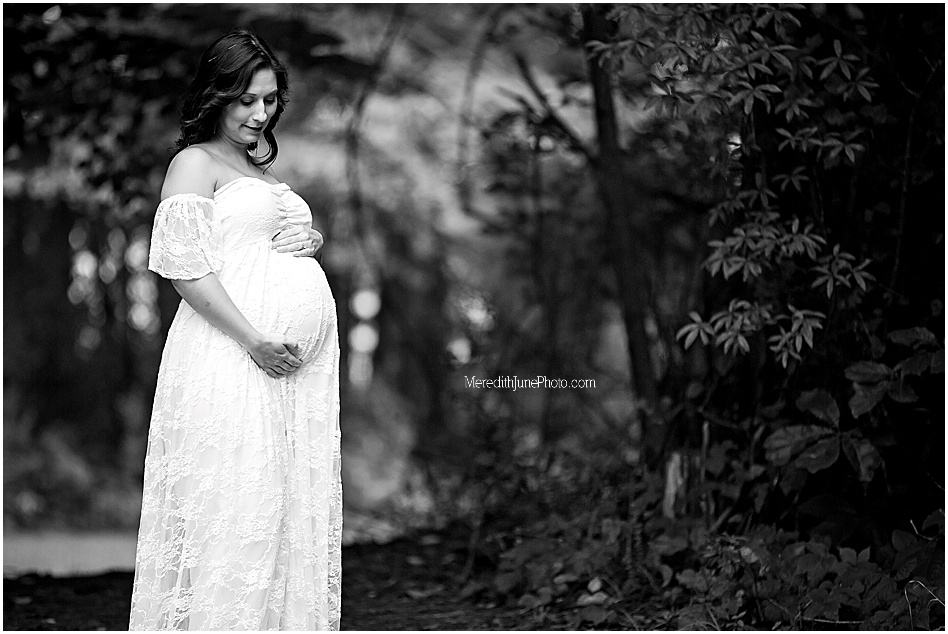 black and white maternity portrait 