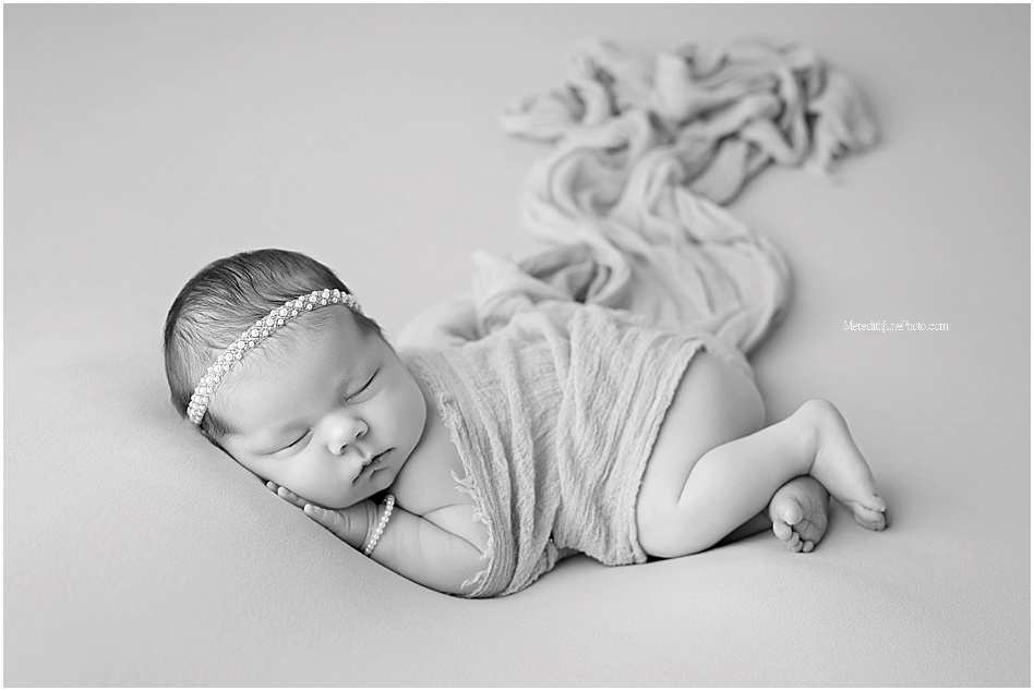 charlotte newborn baby girl photographer 