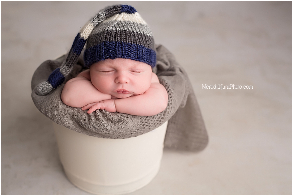 Baby boy photo ideas for newborn session by MJP 