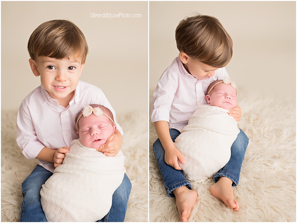 Newborn posing with sibling ideas by Meredith June Photography 