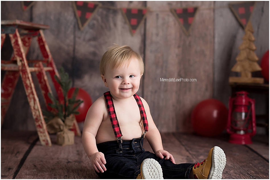 One year photo session for baby boy by MJP