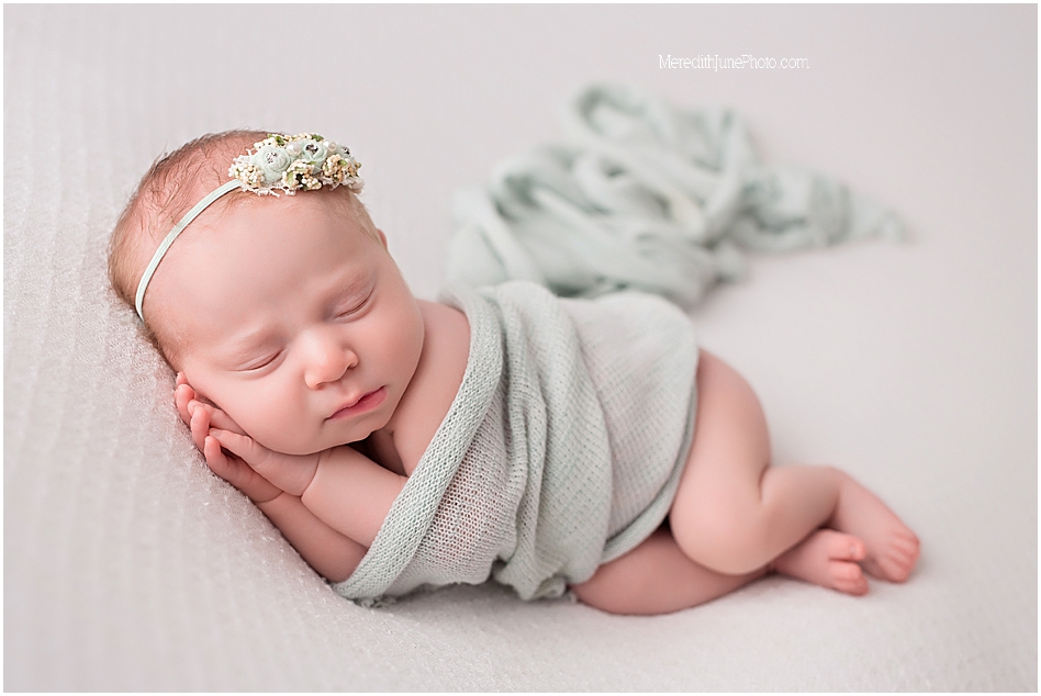 Newborn baby girl Alice infant pictures