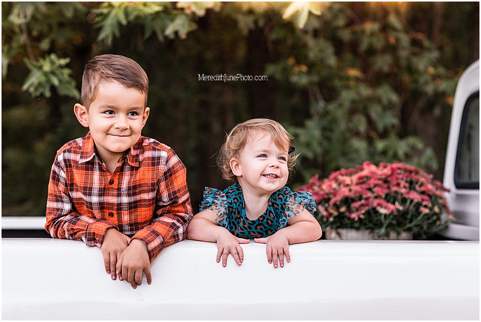 Fall picture set up ideas by Meredith June Photography 