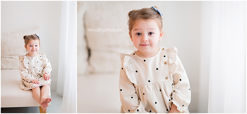 sibling photos during newborn session at Meredith June Photography 