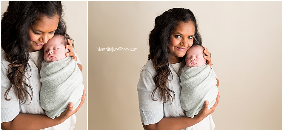 Newborn with mommy photos 
