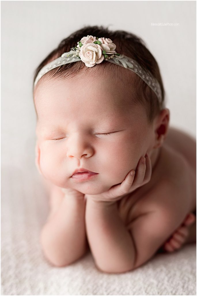 neutral newborn photo ideas