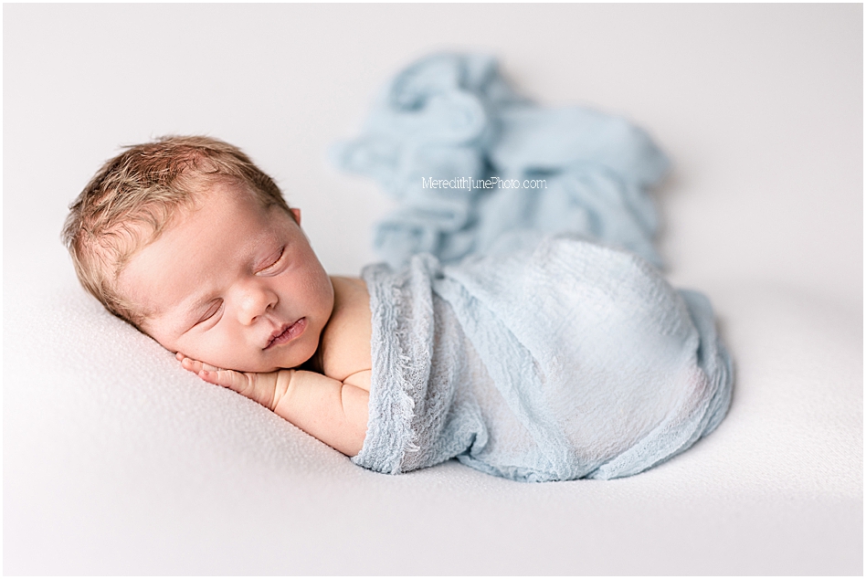 newborn baby boy on blue pictures